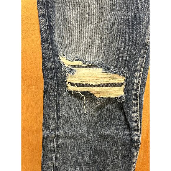 Silver Jeans NWT Women’s Mazy Slim Crop Size W:30 L:25 Embroidered Roses Denim - Picture 12 of 16